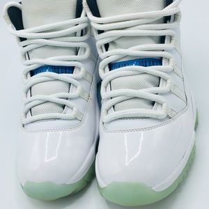 Air Jordan 11 Retro “Legend Blue” size 8.5